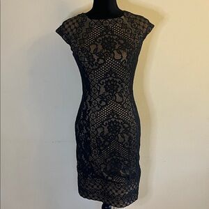 Chic Black Lace Midi Dress